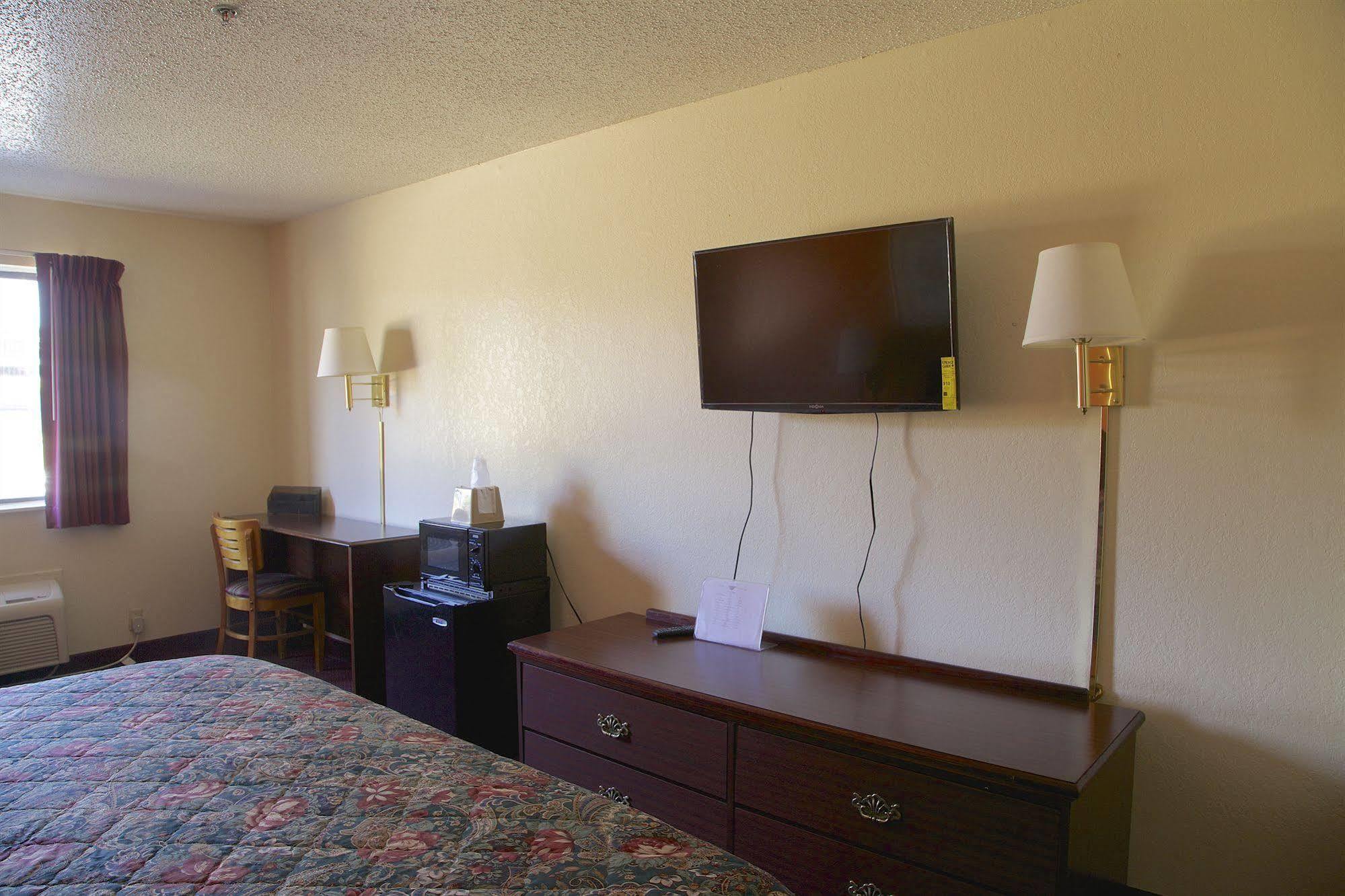 Econo Lodge Inn & Suites McKinney Extérieur photo